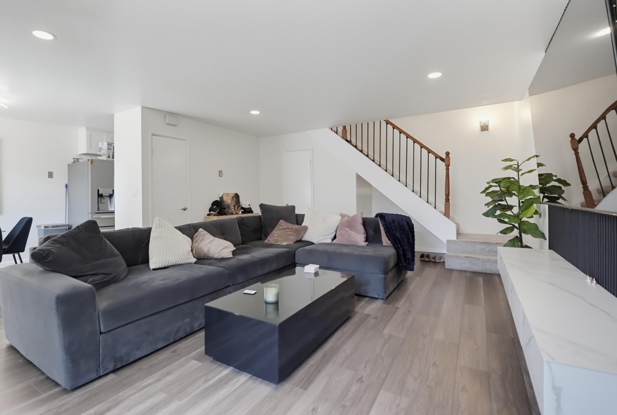 Virtual tour photo 6 of 35 for 6516 Omega Dr