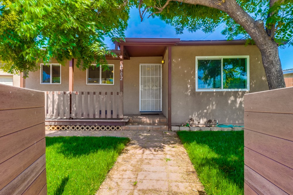 Virtual tour photo 6 of 47 for 6520 Zena Dr