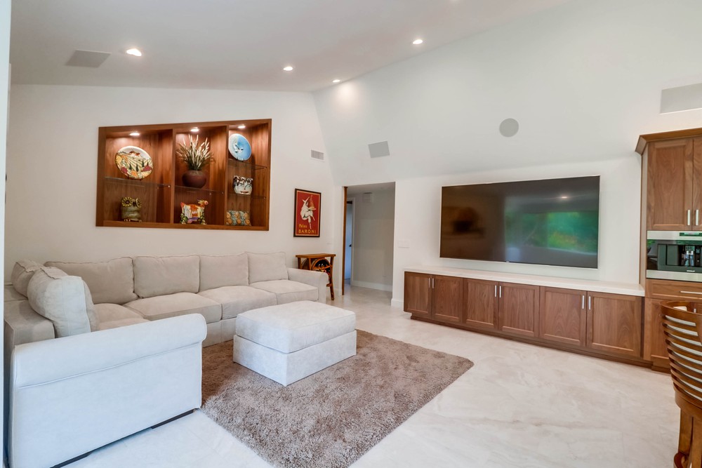 Virtual tour photo 3 of 21 for 6523 Hopedale Ct