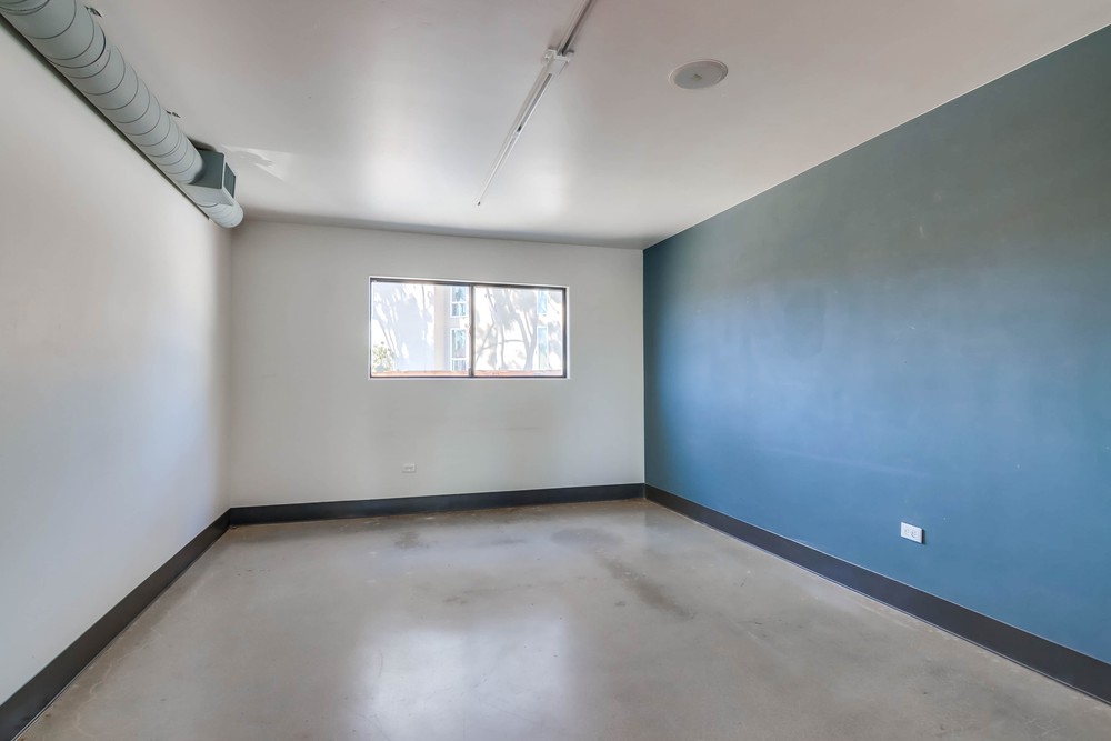 Virtual tour photo 27 of 39 for 6526 El Cajon Blvd