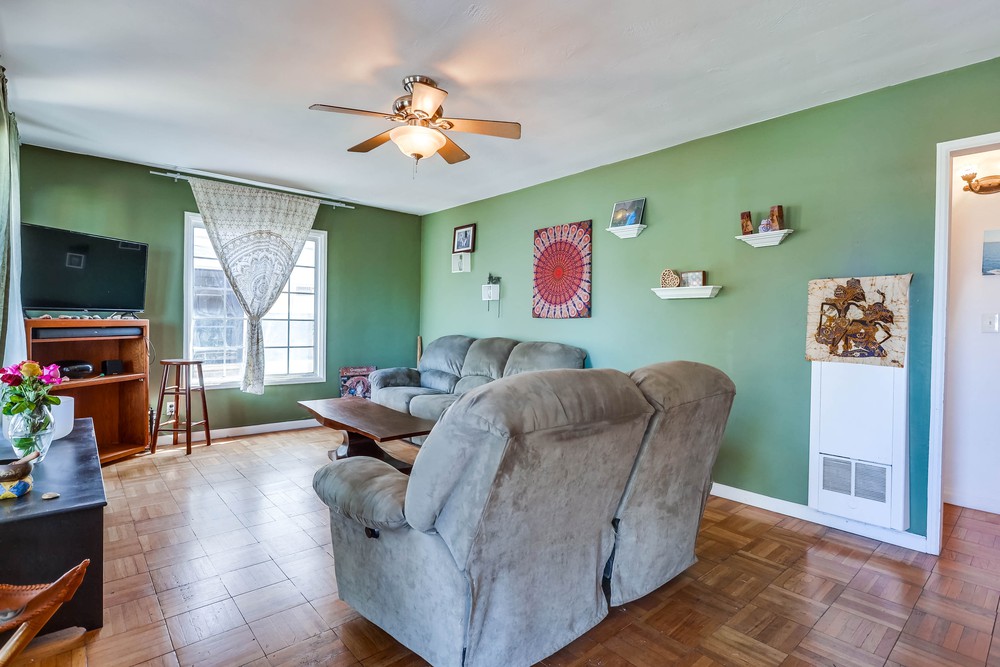 Virtual tour photo 5 of 27 for 6529 Bing St
