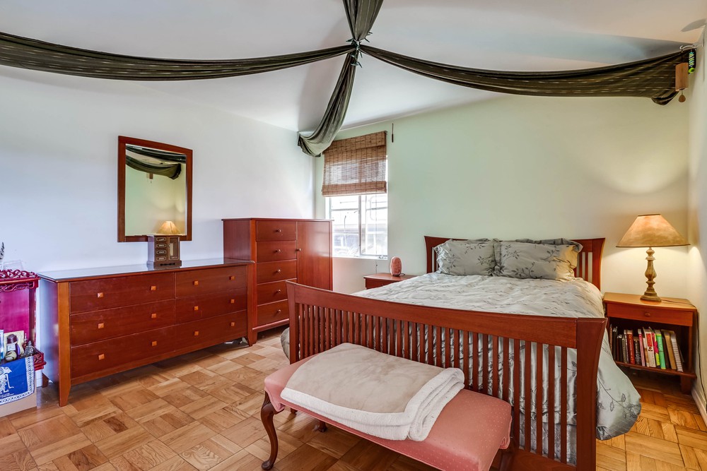 Virtual tour photo 15 of 27 for 6529 Bing St
