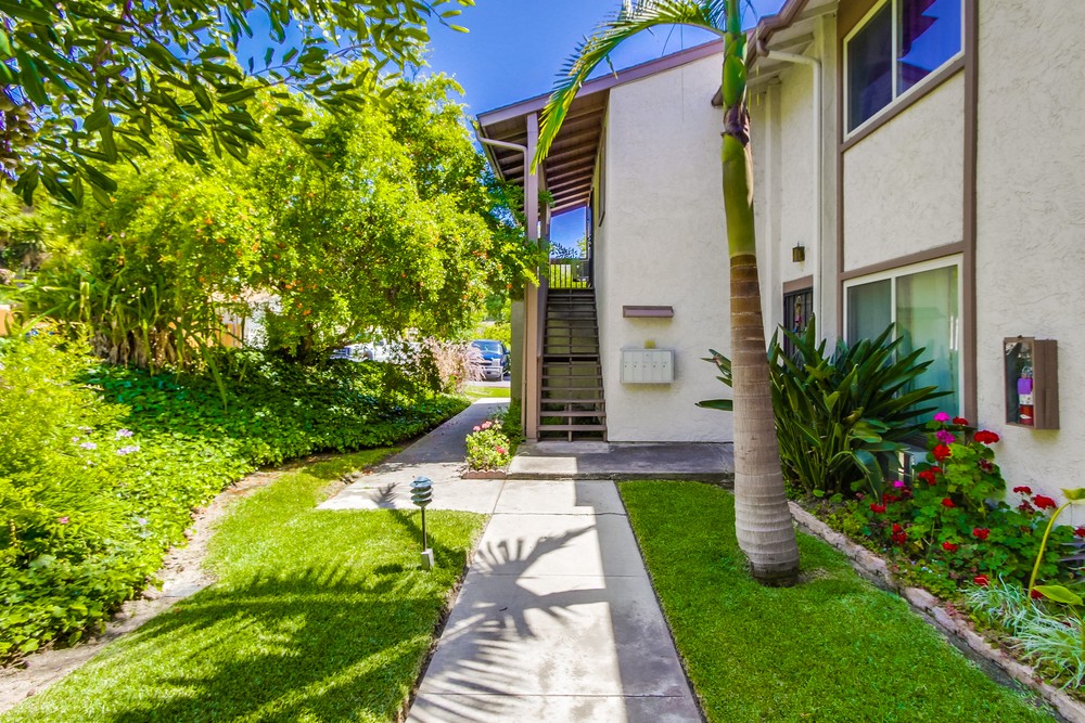Virtual tour photo 7 of 53 for 6538 Bell Bluff Ave