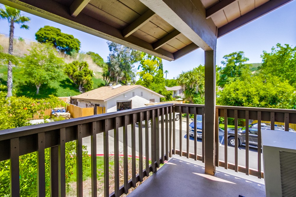 Virtual tour photo 9 of 53 for 6538 Bell Bluff Ave