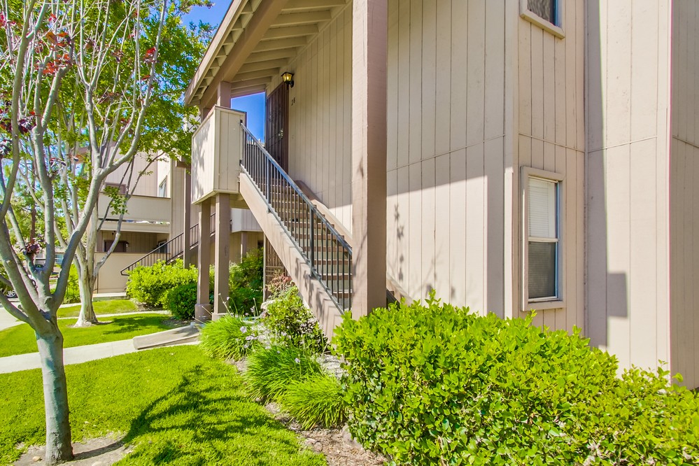 Virtual tour photo 4 of 29 for 6540 College Grove Drive #28