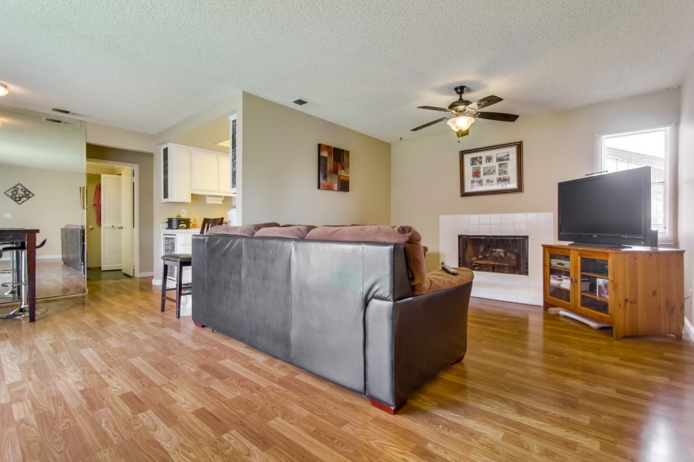 Virtual tour photo 7 of 29 for 6540 College Grove Drive #28