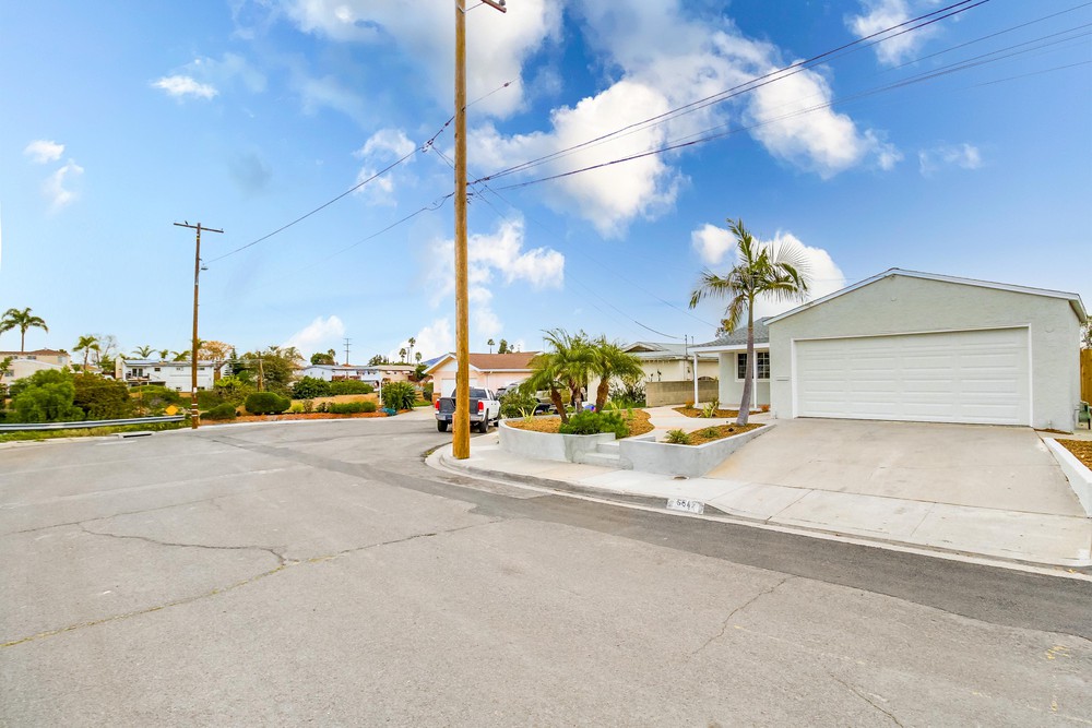 Virtual tour photo 3 of 52 for 6541 Acorn St