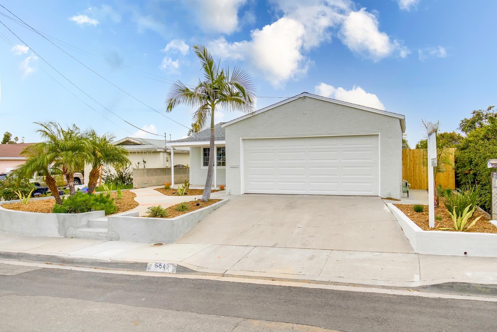 Virtual tour photo 4 of 52 for 6541 Acorn St