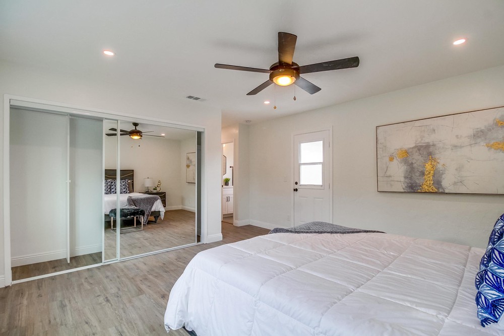 Virtual tour photo 28 of 52 for 6541 Acorn St