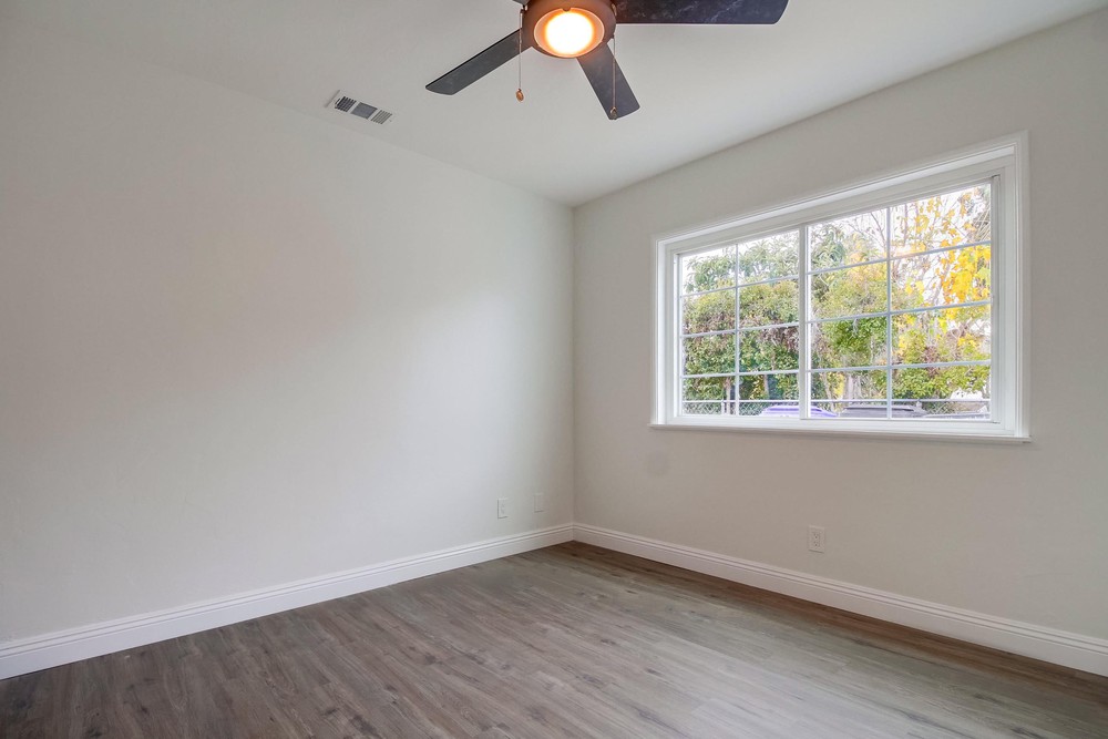 Virtual tour photo 32 of 52 for 6541 Acorn St