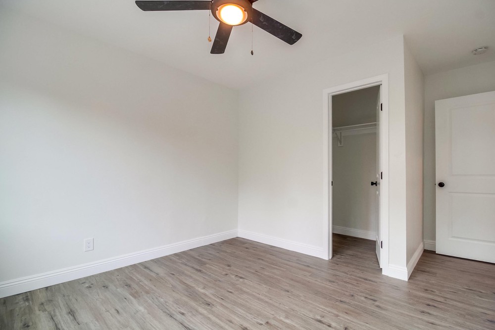Virtual tour photo 33 of 52 for 6541 Acorn St