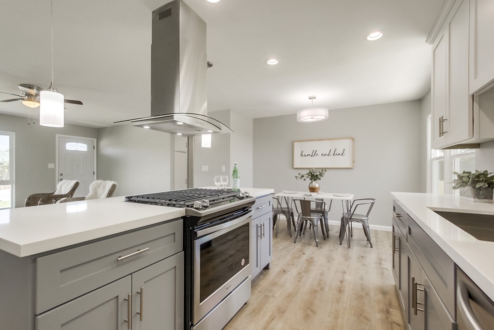 Virtual tour photo 17 of 33 for 6551 Estelle St