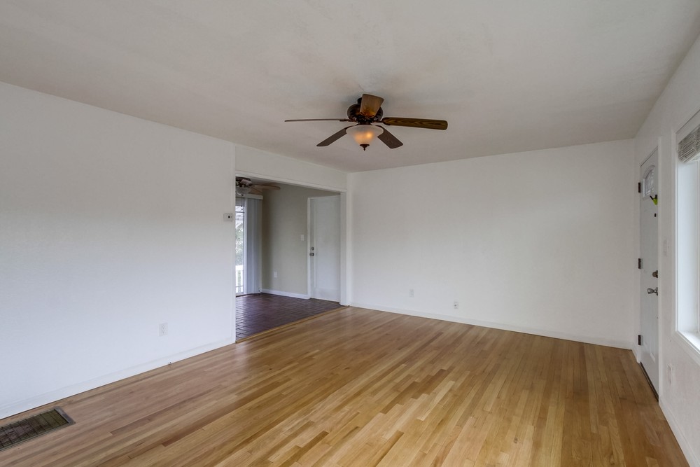 Virtual tour photo 6 of 25 for 6556 Bradford St