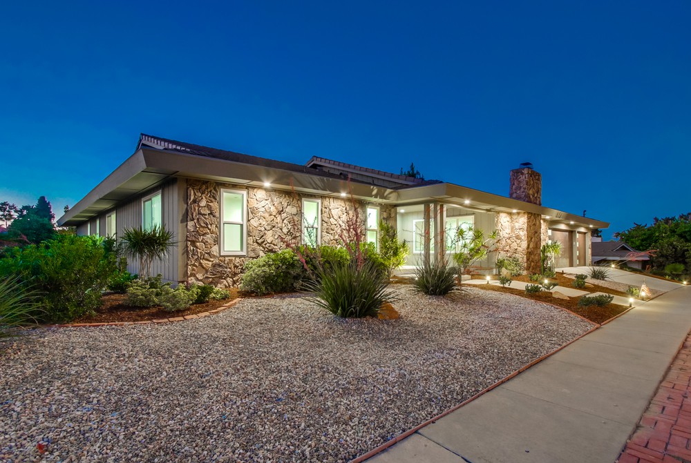 Virtual tour photo 5 of 125 for 6558 Crystalaire Dr