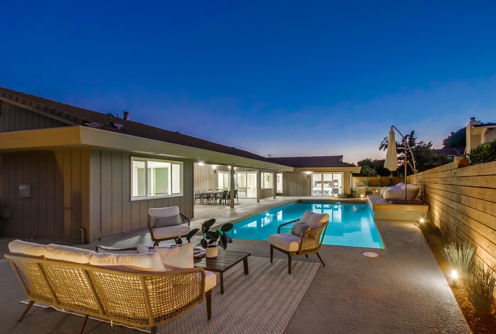 Virtual tour photo 17 of 125 for 6558 Crystalaire Dr