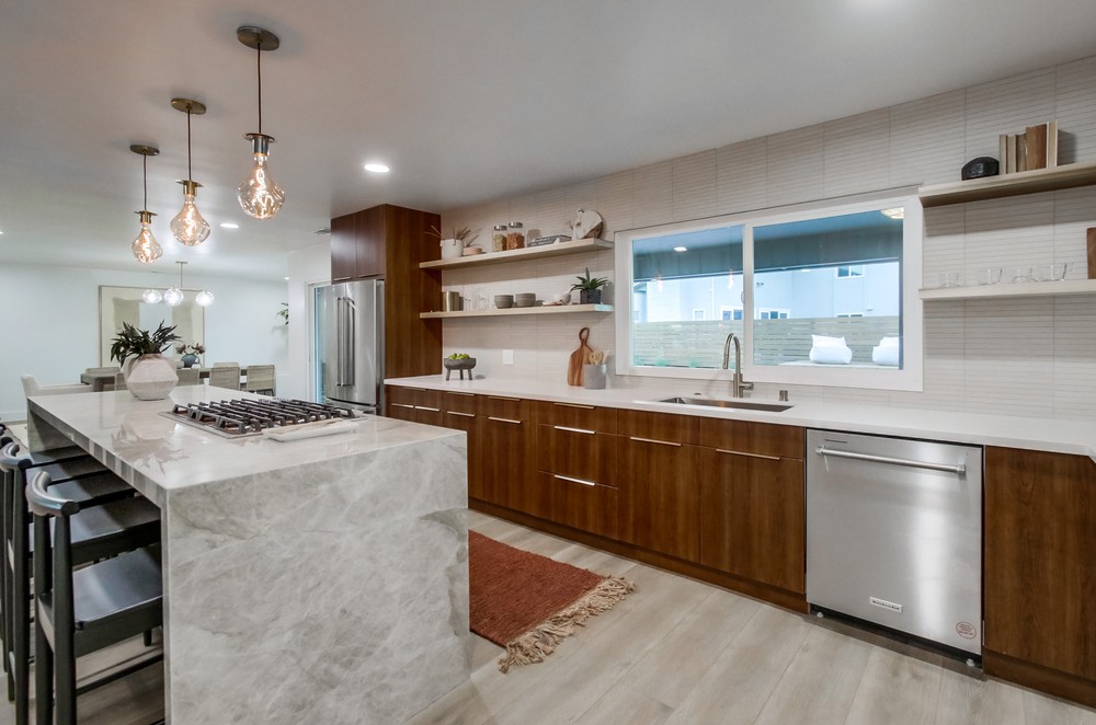 Virtual tour photo 34 of 125 for 6558 Crystalaire Dr