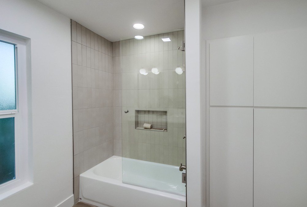 Virtual tour photo 40 of 125 for 6558 Crystalaire Dr