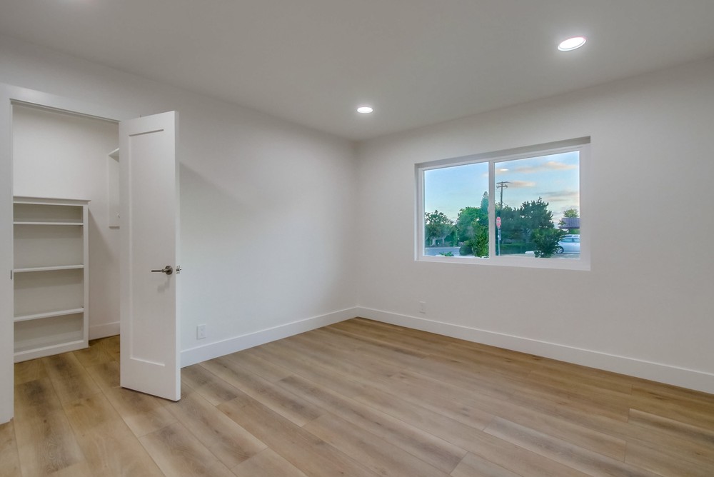 Virtual tour photo 54 of 125 for 6558 Crystalaire Dr