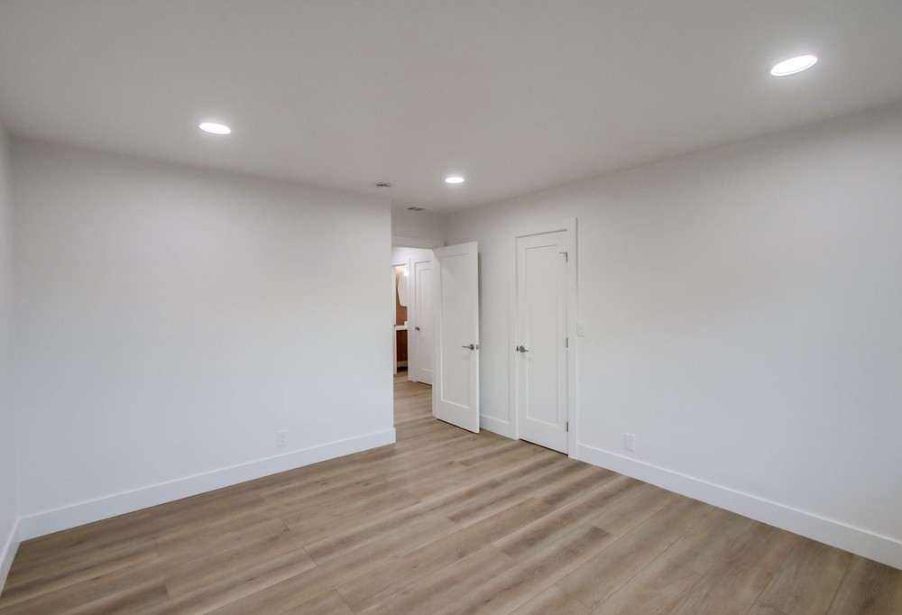 Virtual tour photo 55 of 125 for 6558 Crystalaire Dr