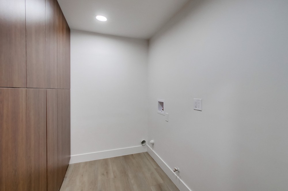 Virtual tour photo 63 of 125 for 6558 Crystalaire Dr