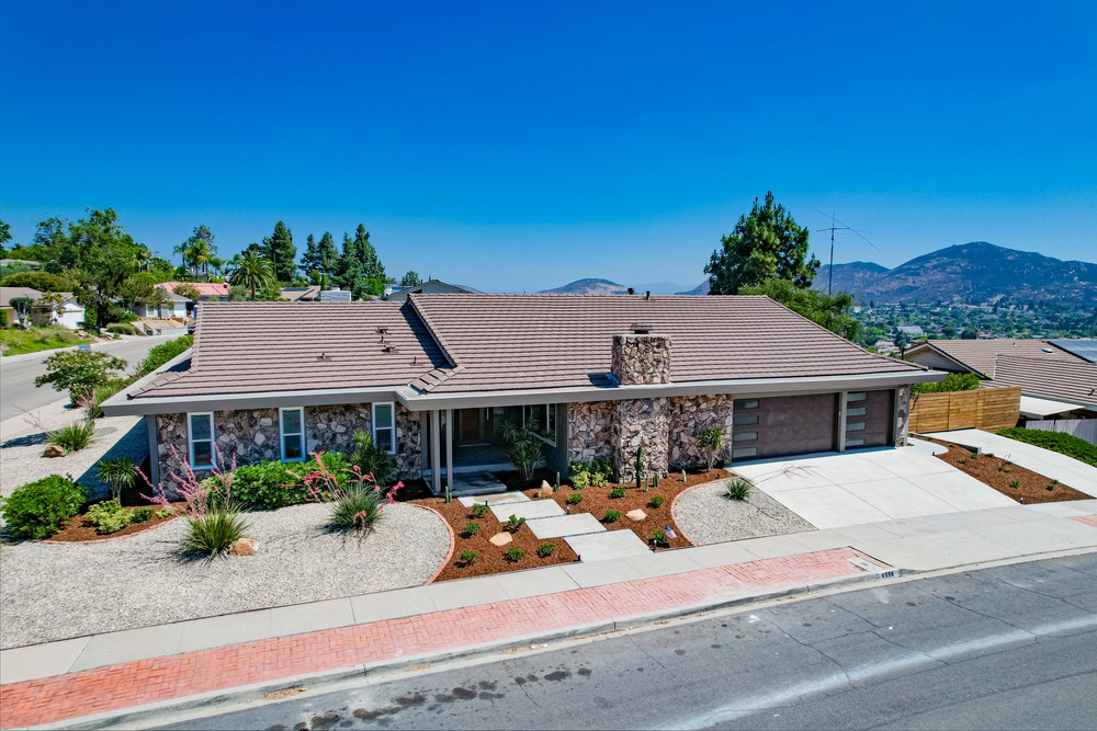 Virtual tour photo 3 of 36 for 6558 Crystalaire Dr