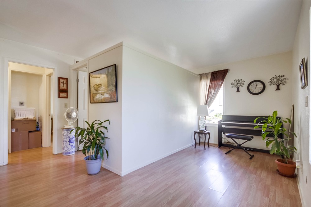 Virtual tour photo 4 of 22 for 6558 Pinecone Ln