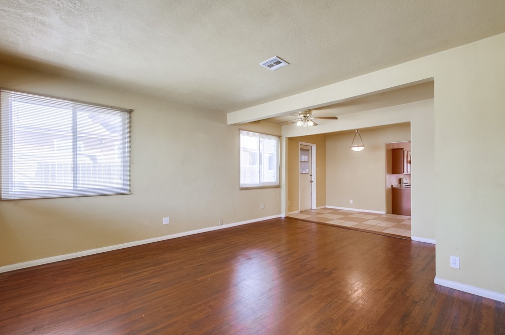 Virtual tour photo 9 of 54 for 6563 Osler St