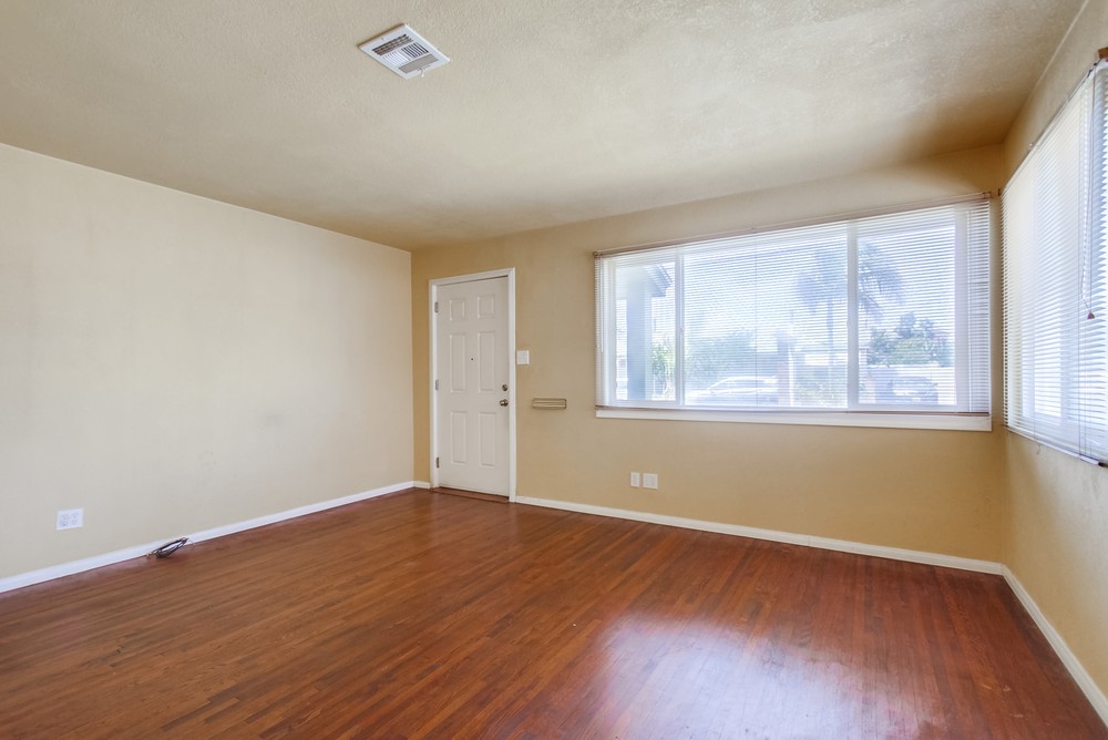Virtual tour photo 11 of 54 for 6563 Osler St