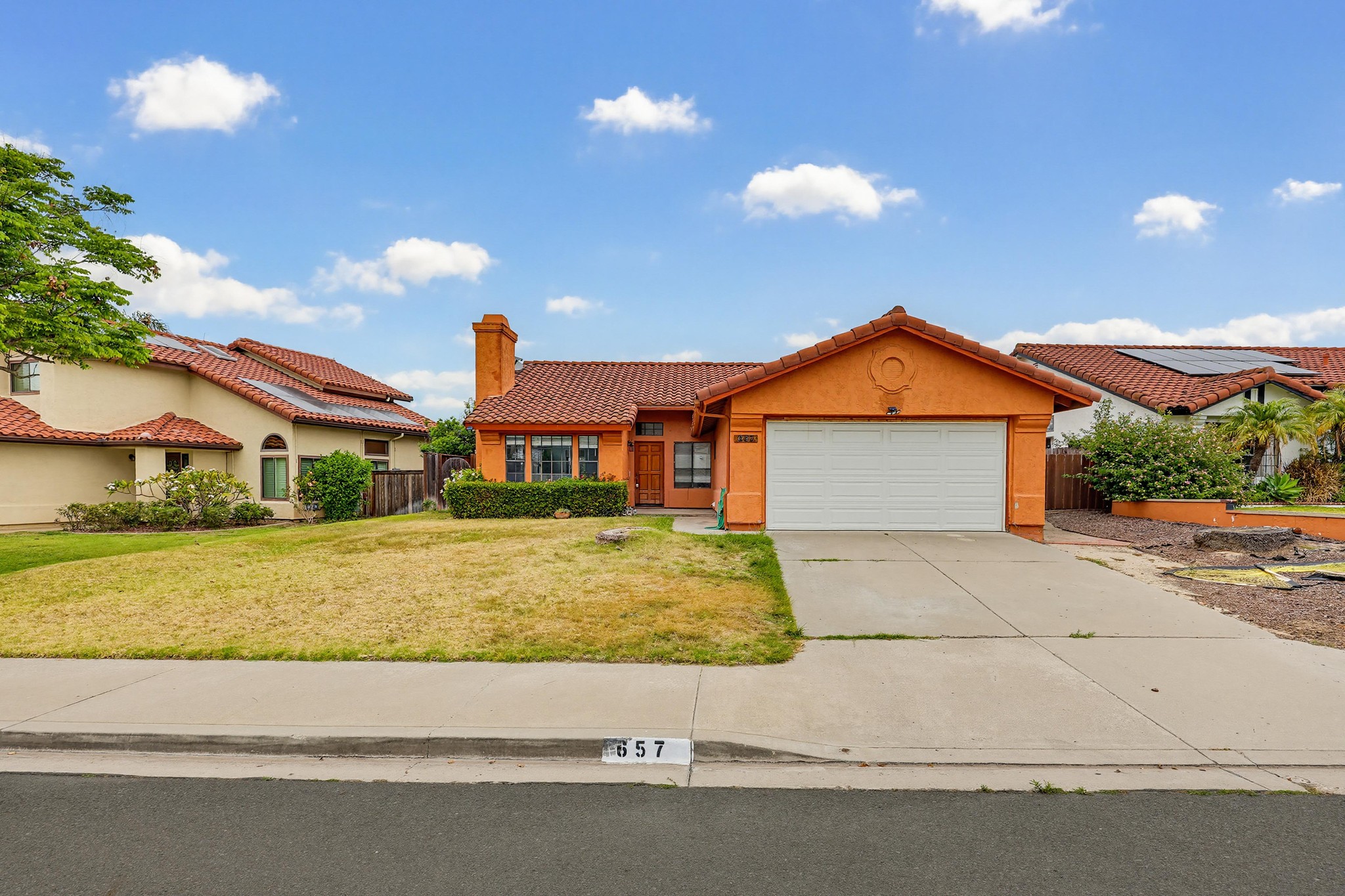 Virtual tour photo 1 of 50 for 657 Redlands Pl