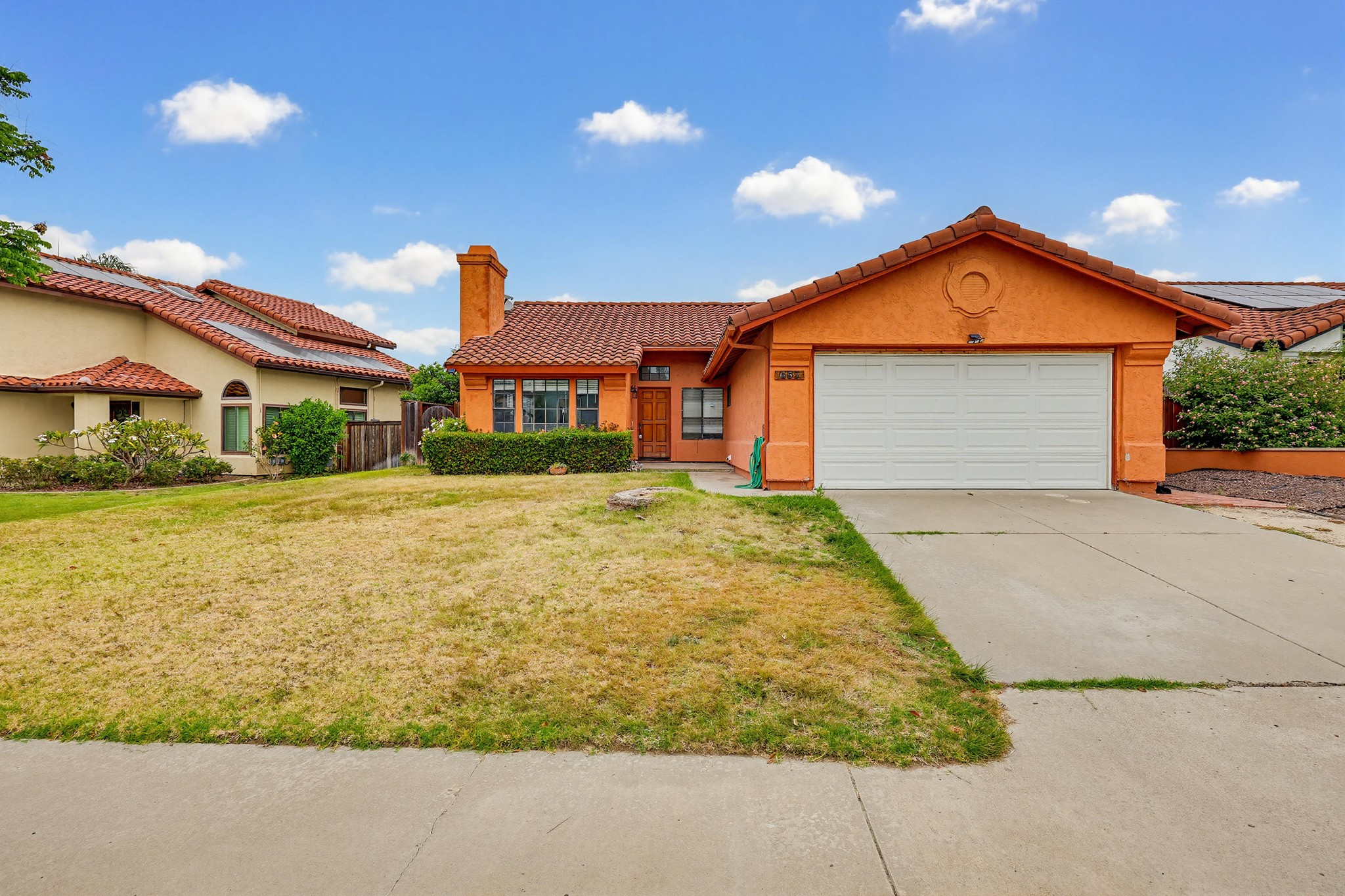 Virtual tour photo 3 of 50 for 657 Redlands Pl
