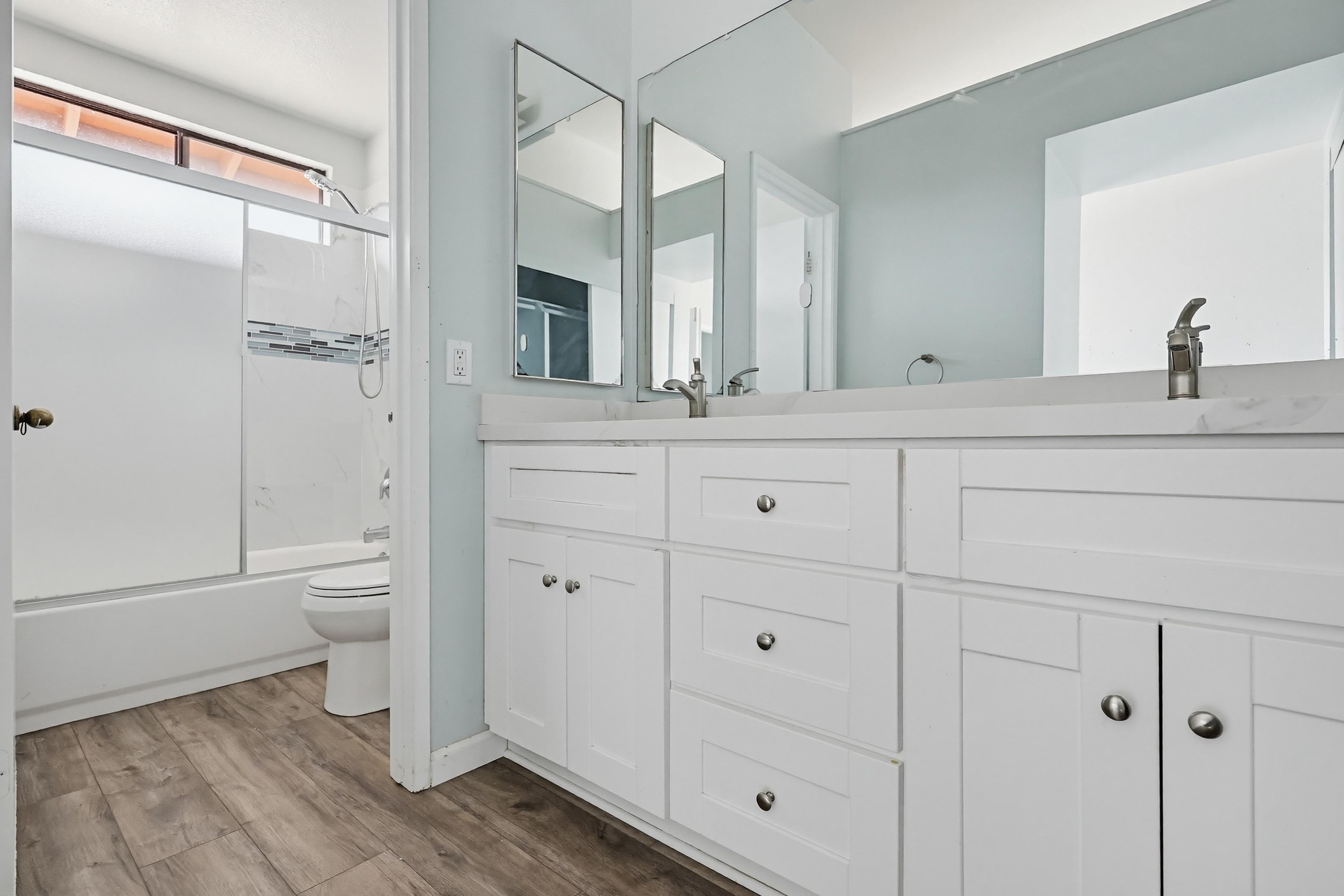Virtual tour photo 24 of 50 for 657 Redlands Pl