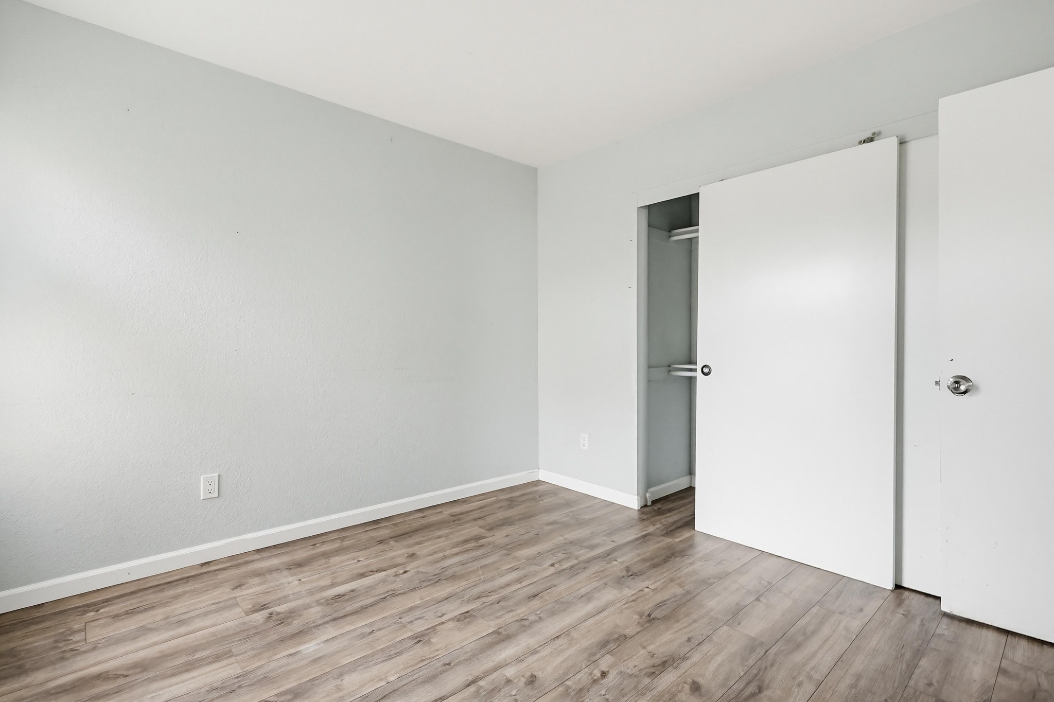 Virtual tour photo 31 of 50 for 657 Redlands Pl
