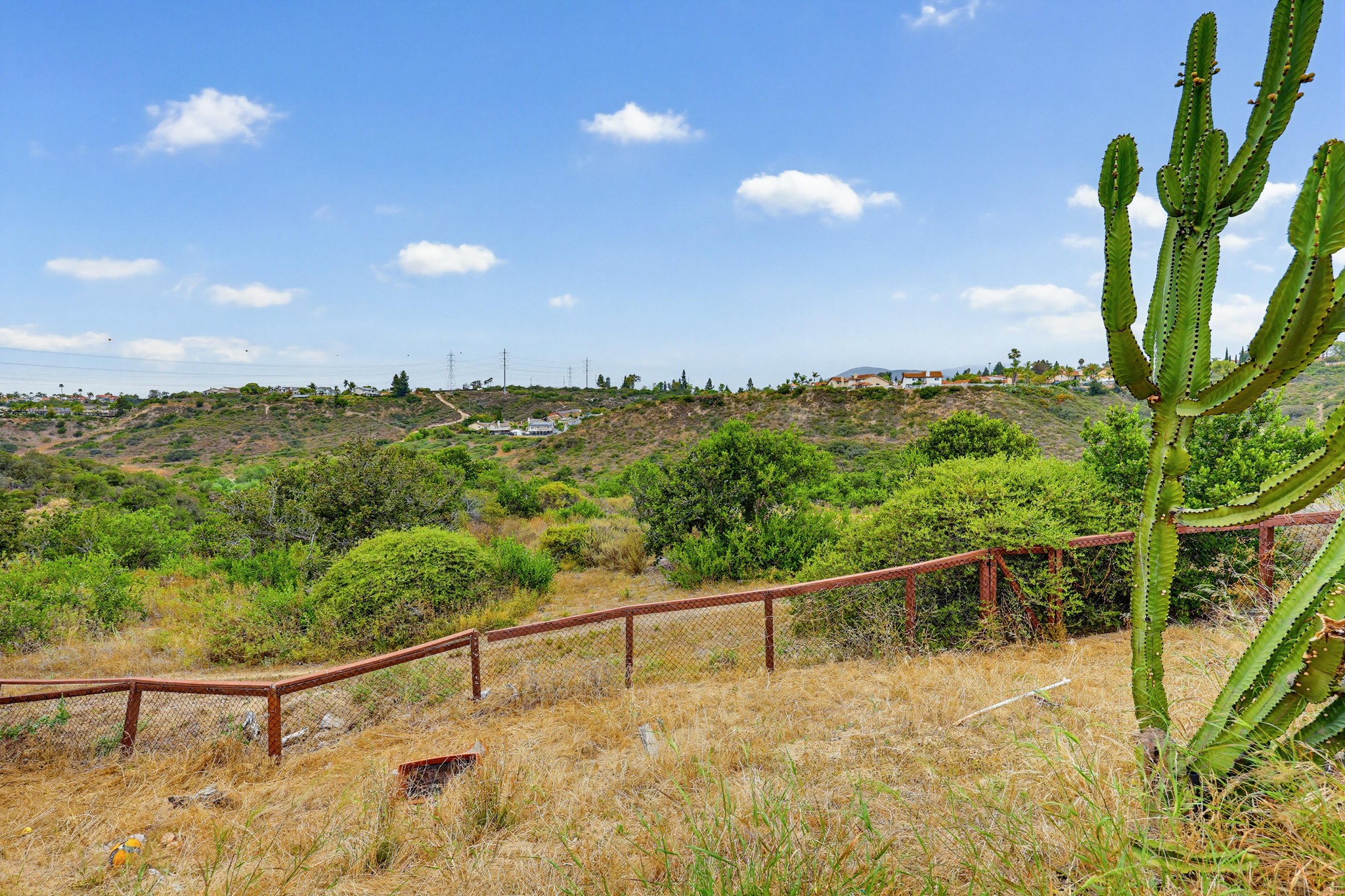 Virtual tour photo 42 of 50 for 657 Redlands Pl