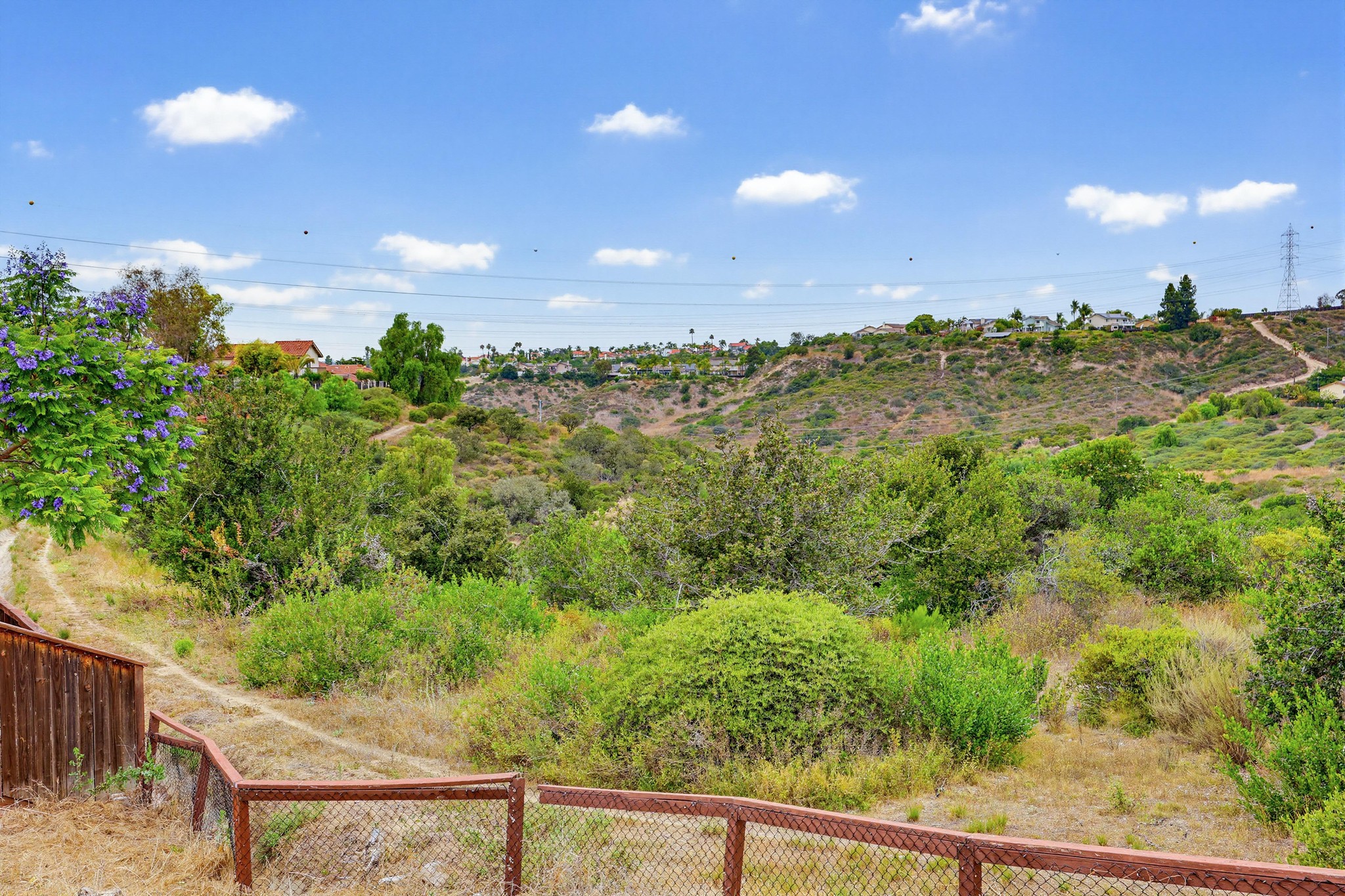 Virtual tour photo 43 of 50 for 657 Redlands Pl