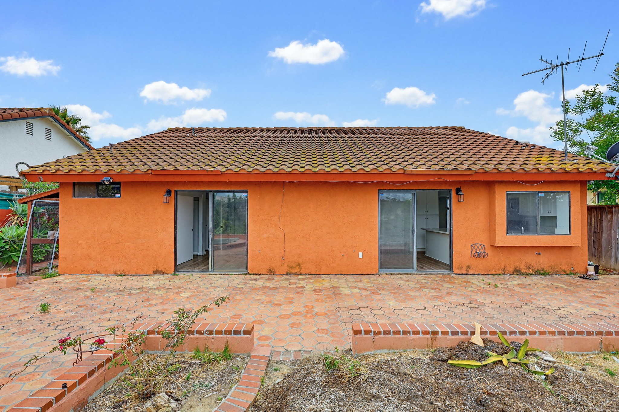 Virtual tour photo 46 of 50 for 657 Redlands Pl