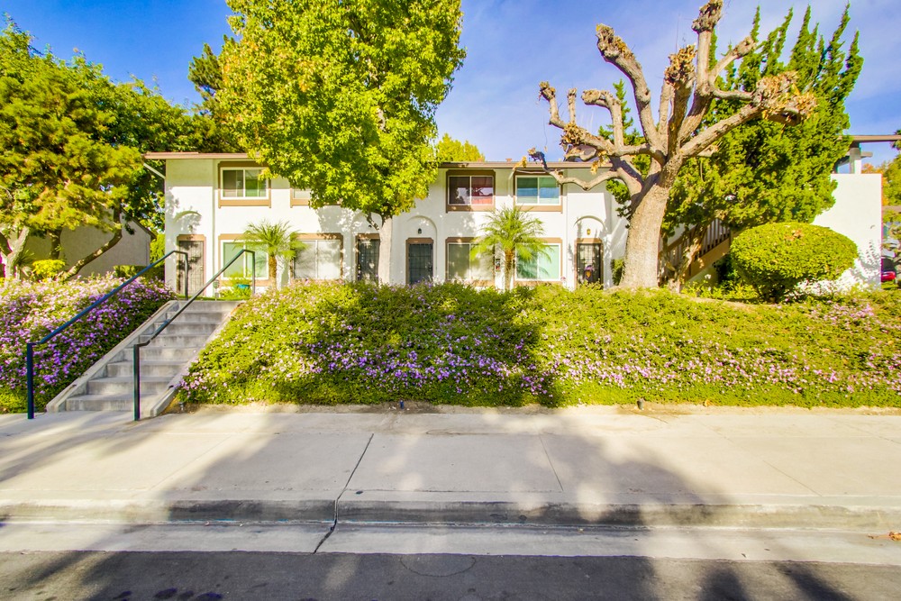 Virtual tour photo 1 of 36 for 6576 Bell Bluff Ave