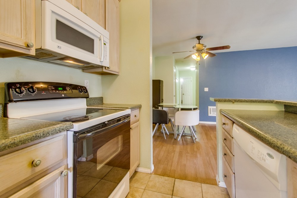 Virtual tour photo 20 of 36 for 6576 Bell Bluff Ave