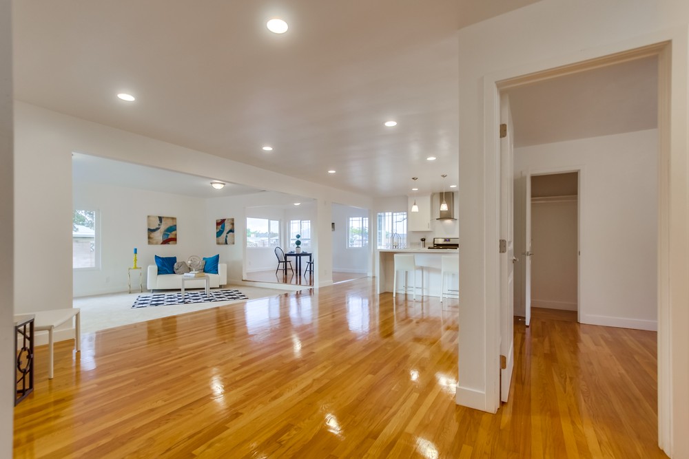Virtual tour photo 10 of 52 for 6582 Clara Lee Ave
