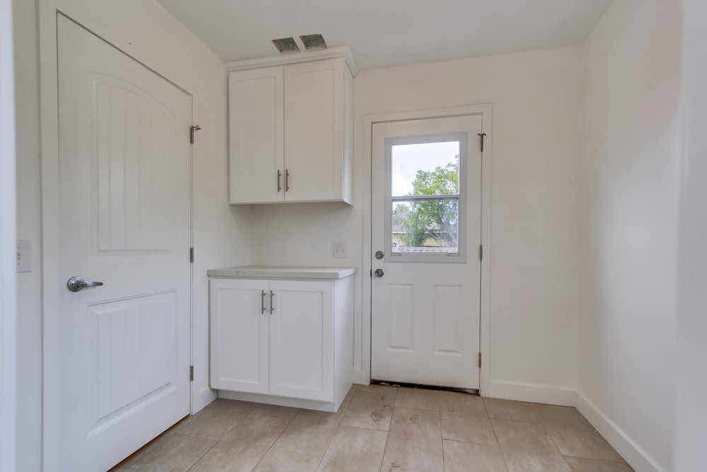 Virtual tour photo 46 of 52 for 6582 Clara Lee Ave