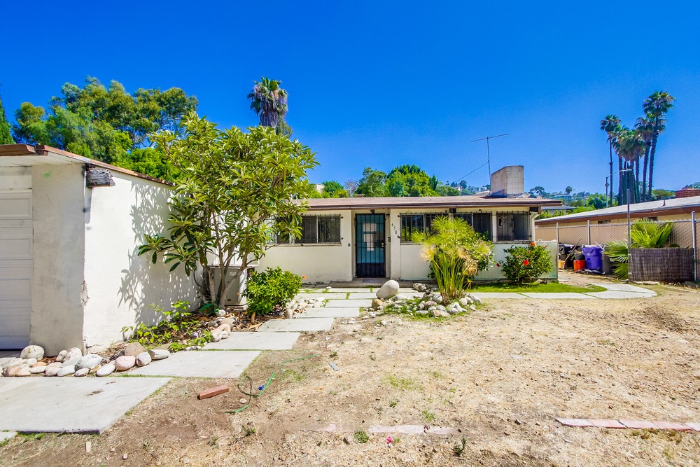 Virtual tour photo 6 of 67 for 6584 Airoso Ave