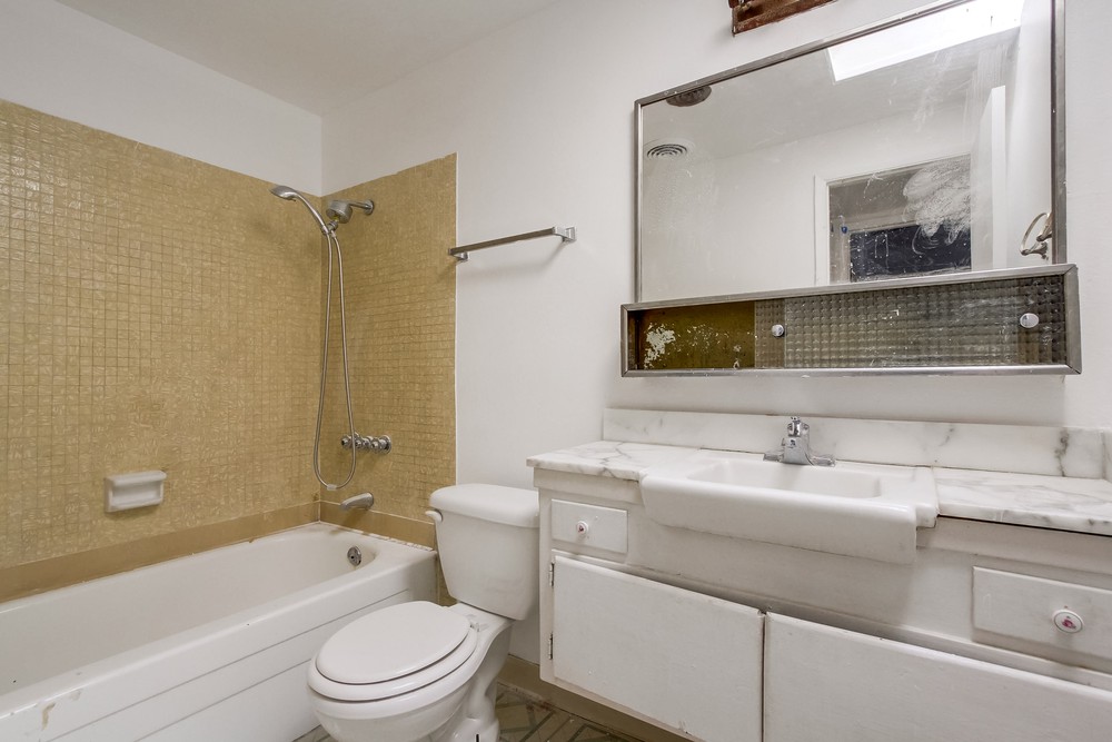 Virtual tour photo 29 of 67 for 6584 Airoso Ave