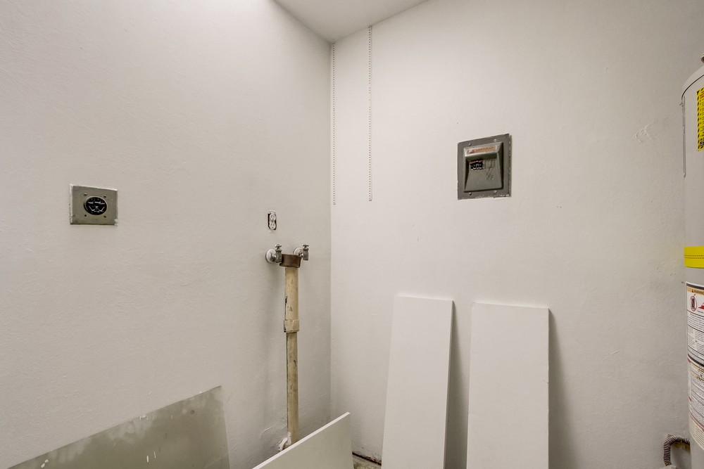 Virtual tour photo 39 of 67 for 6584 Airoso Ave