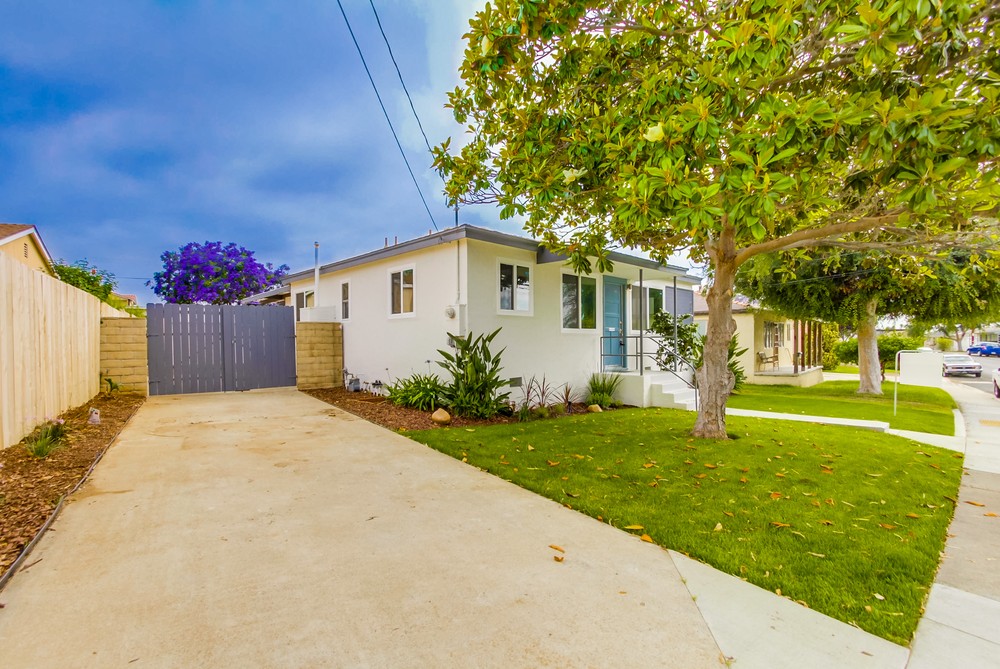 Virtual tour photo 3 of 31 for 6597 Comly St