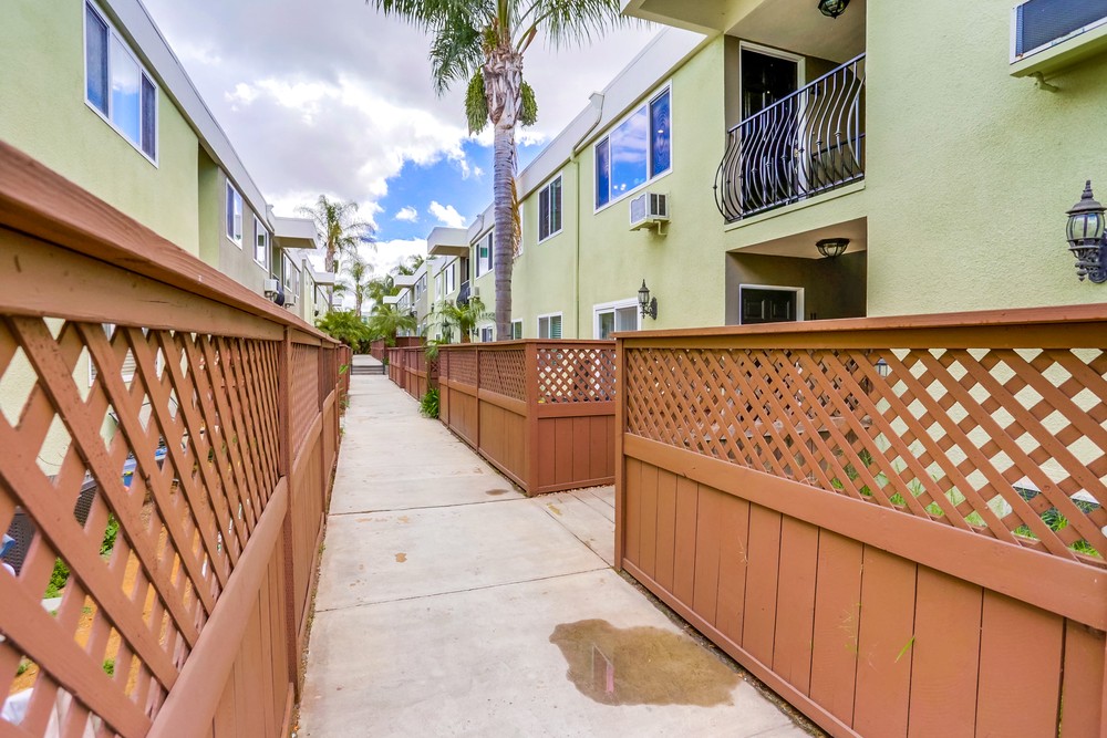 Virtual tour photo 8 of 38 for 6602 Beadnell Way UNIT 25