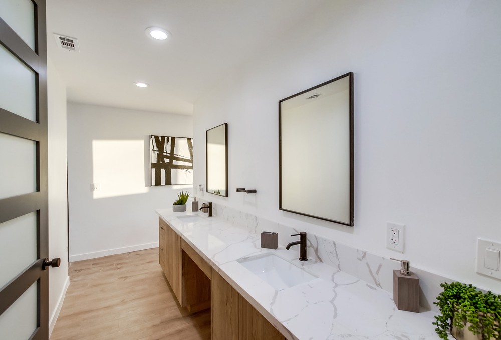 Virtual tour photo 33 of 86 for 6602 Dwane Ave