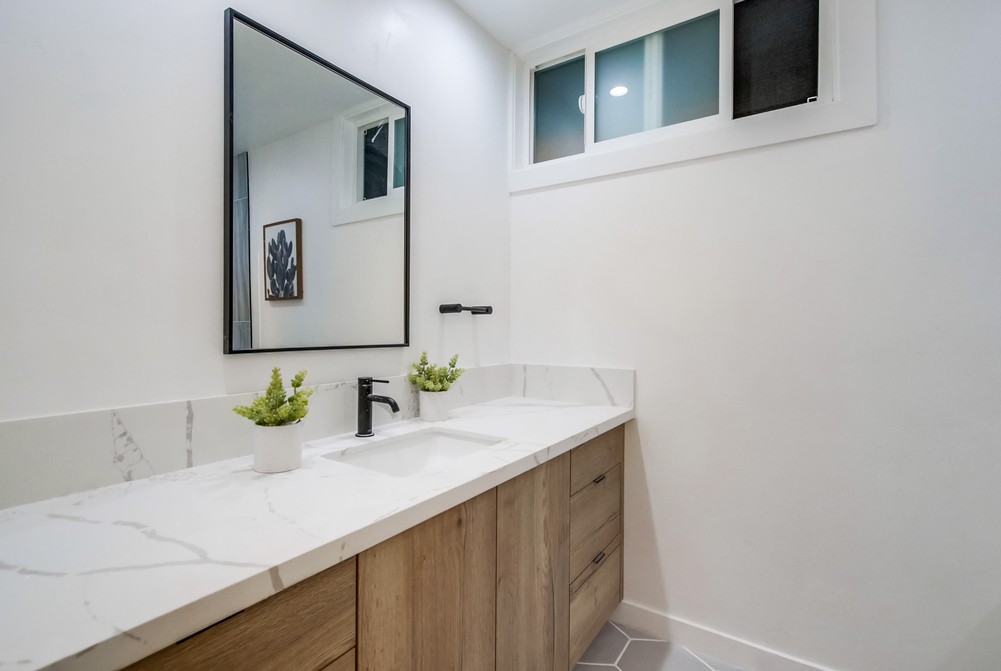 Virtual tour photo 47 of 86 for 6602 Dwane Ave