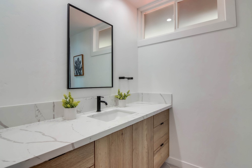 Virtual tour photo 72 of 108 for 6602 Dwane Ave