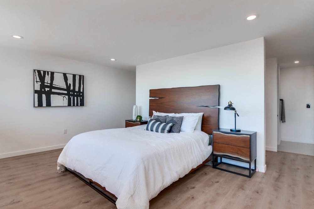 Virtual tour photo 82 of 108 for 6602 Dwane Ave