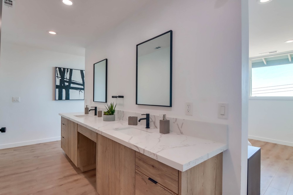 Virtual tour photo 86 of 108 for 6602 Dwane Ave