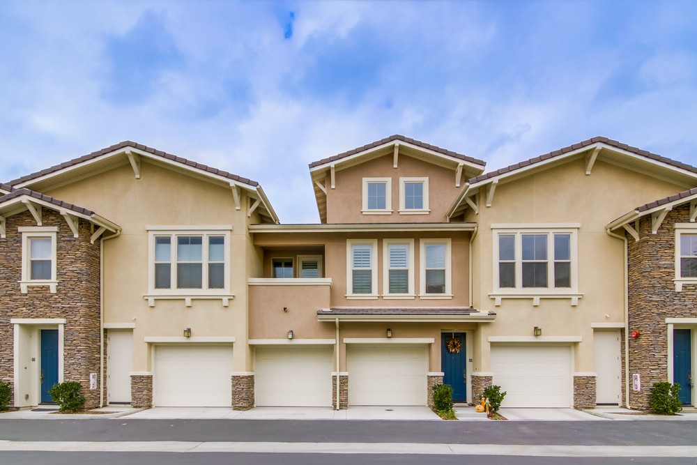 Virtual tour photo 1 of 49 for 6610 Canopy Ridge Ln #33